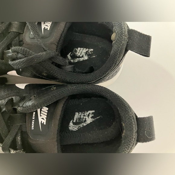 Nike Air Max Tavas Women’s Running Shoe, 7.5, Black/White, Mesh, #916791-001 - Picture 9 of 10